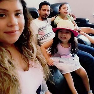 Meet your Posher, Mireya